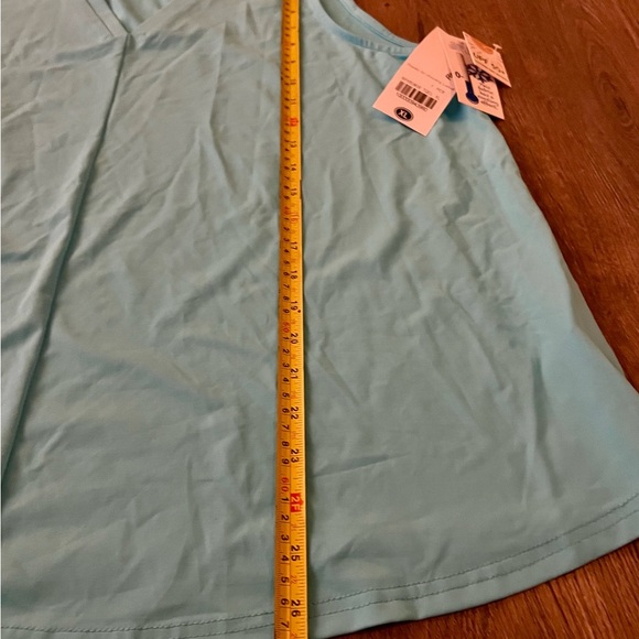 Lulu B Cooling UPF 50 Sleeveless V Neck Tank Top Aqua Blue XL NWT resort wear​ - Picture 5 of 12